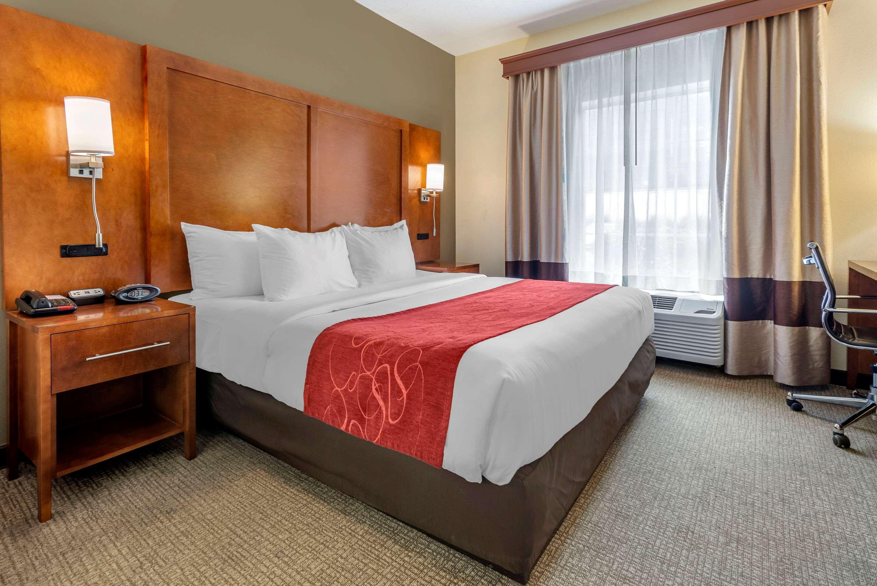 Comfort Suites Newark - Harrison מראה חיצוני תמונה