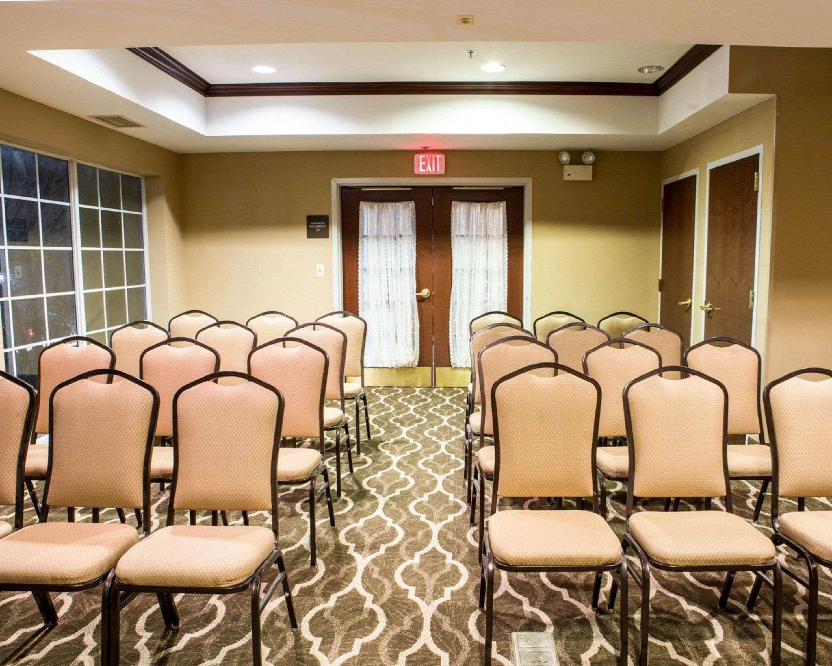 Comfort Suites Newark - Harrison מראה חיצוני תמונה