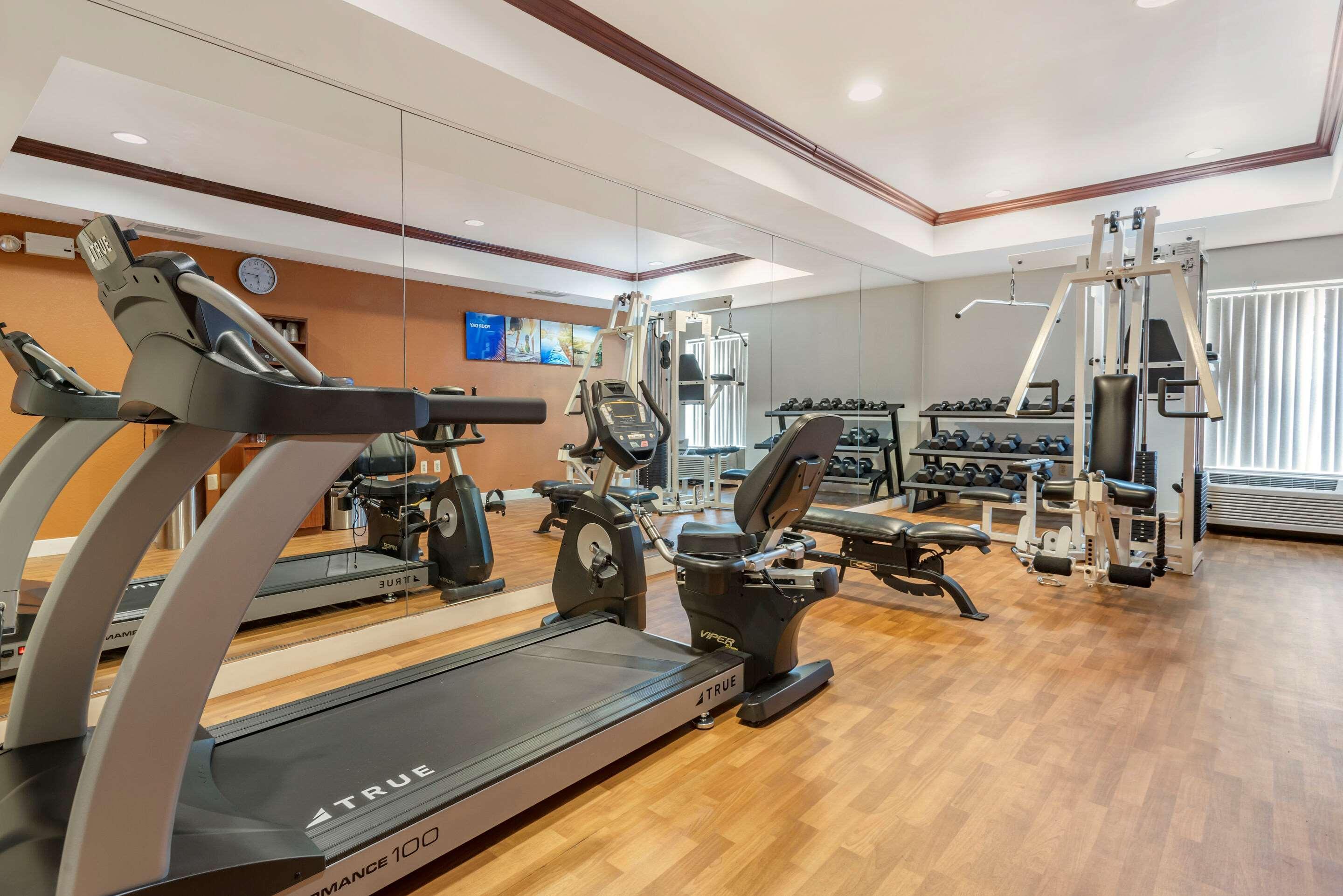 Comfort Suites Newark - Harrison מראה חיצוני תמונה