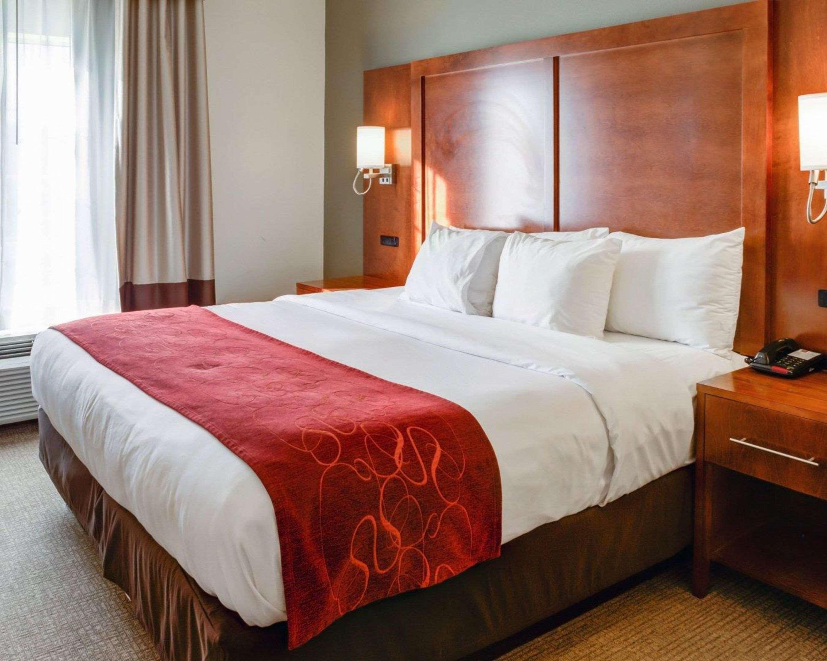Comfort Suites Newark - Harrison מראה חיצוני תמונה