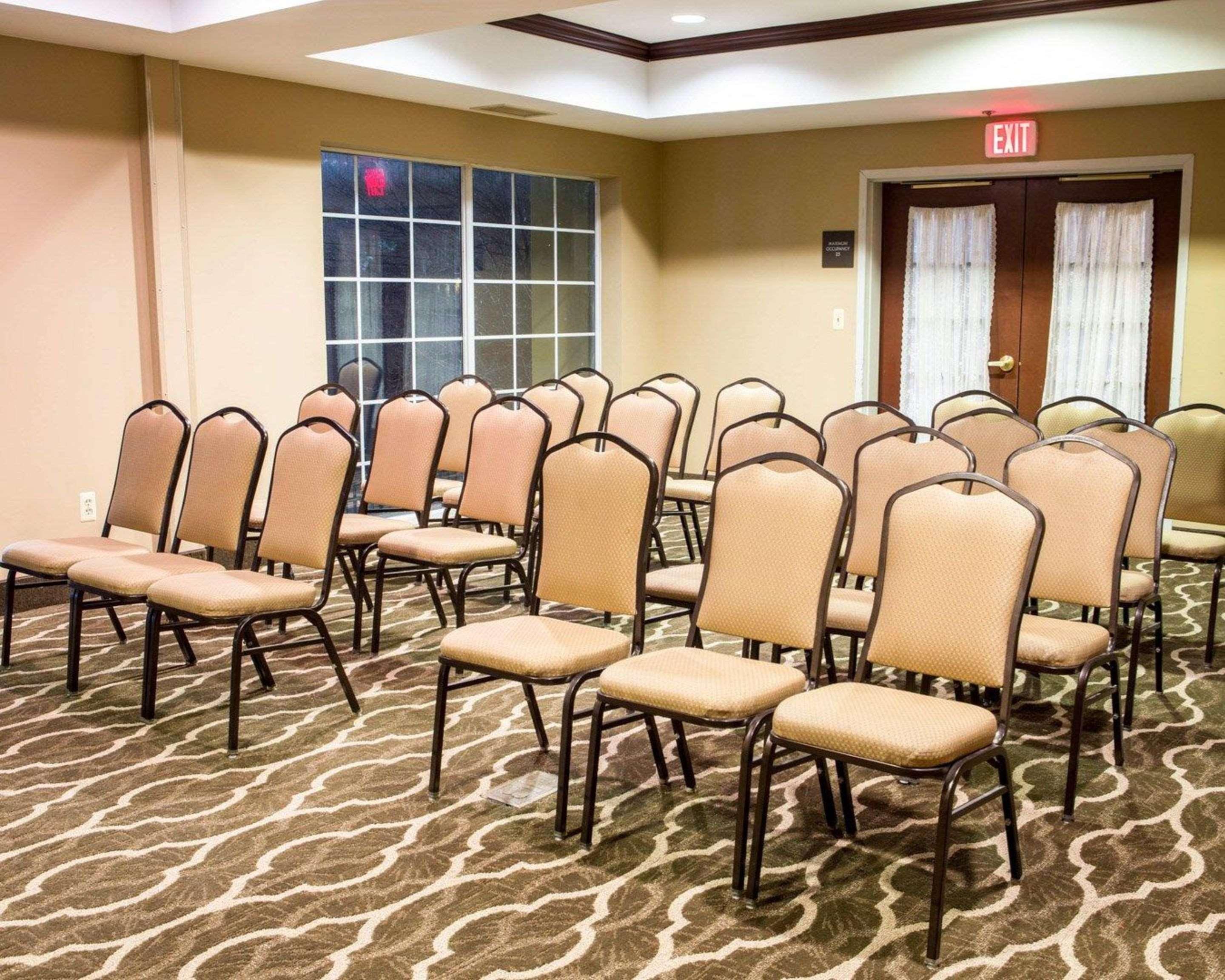 Comfort Suites Newark - Harrison מראה חיצוני תמונה