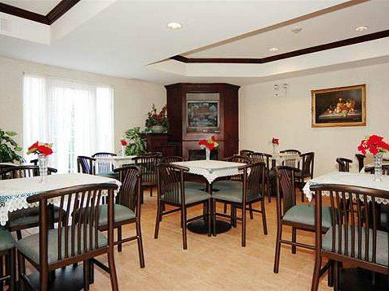 Comfort Suites Newark - Harrison מסעדה תמונה